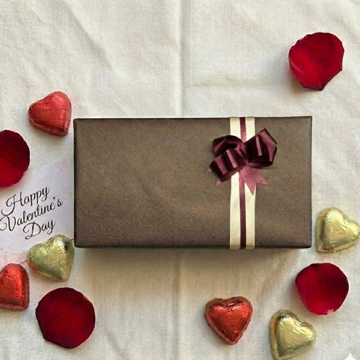 【ウイスキーミュージアム専用】100mlウイスキーのバレンタインラッピング（専用紙袋付き）