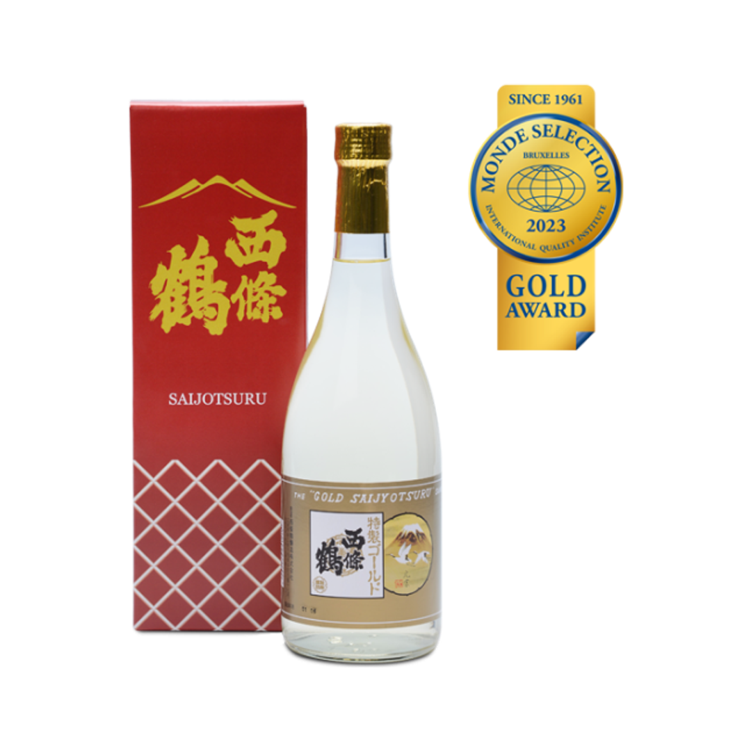 西條鶴 ゴールド 720ml ボトルとカートン